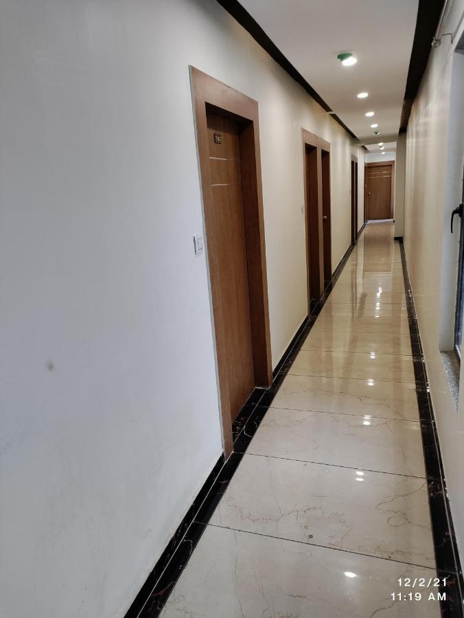 Hotel Asopalav Gandhinagar Kültér fotó