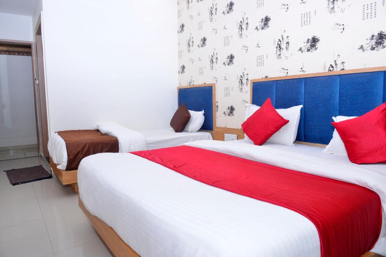Hotel Asopalav Gandhinagar Kültér fotó